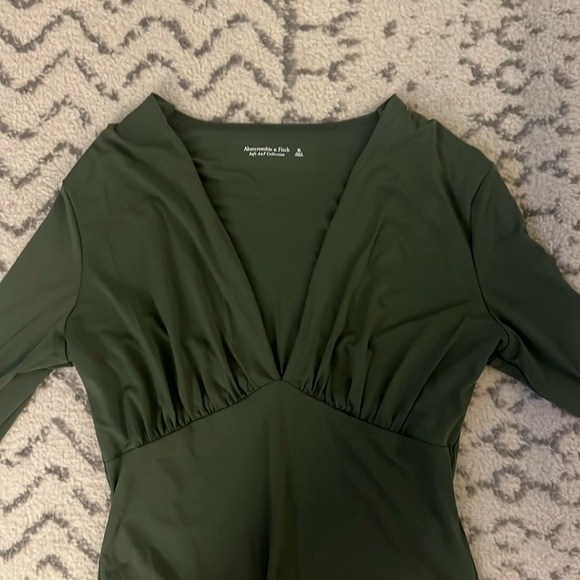 A&F Green Low Cut Body Suit - XL - Tags On - Never Worn - Picture 2 of 4